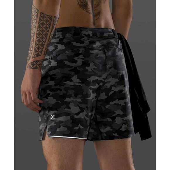 Lululemon Surge Shorts Liner 6" Variegated Mesh Camo Black - Picture 5 of 6